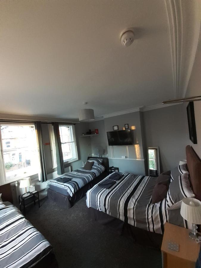 Caversham Lodge Reading Eksteriør bilde